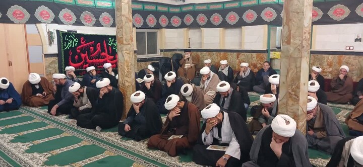 تصاویر / گرد همایی روحانیون شهرستان نهاوند به مناسبت شهادت قائد امت