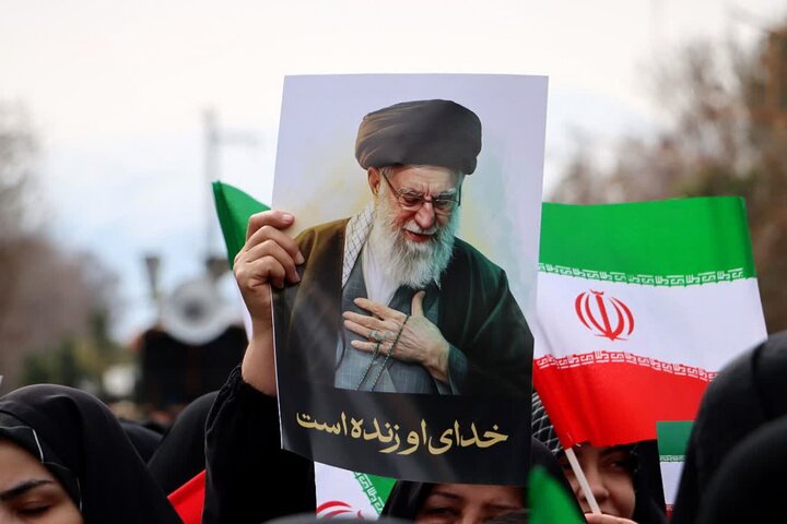 تصاویر/ تجمع و راهپیمایی بزرگ بانوان زینبی سلماس