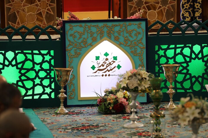 تصاویر/ آیین ترتیل خوانی قرآن کریم در امامزاده سید جعفر(ع) محمد استان یزد