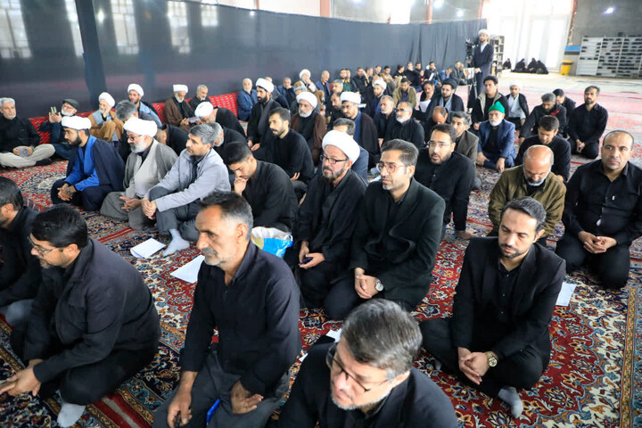 تصاویر| دومین نشست با ائمه جماعات و کارگزاران مساجد مناطق شهرستان بیرجند