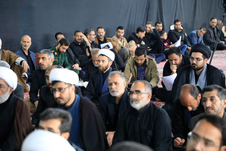 تصاویر| دومین نشست با ائمه جماعات و کارگزاران مساجد مناطق شهرستان بیرجند