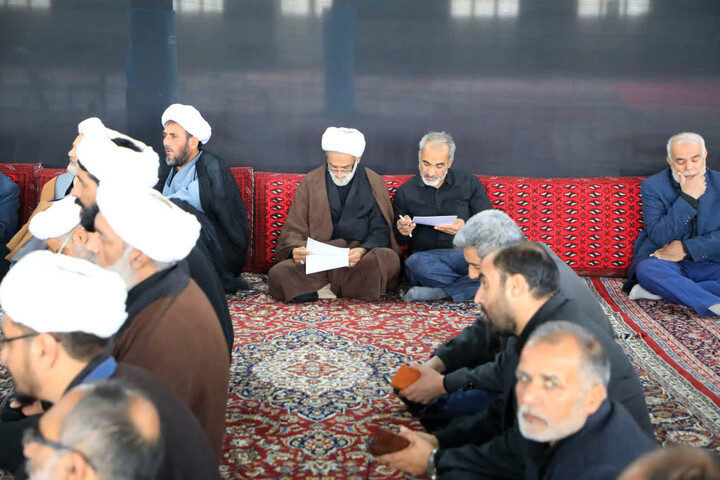 تصاویر| دومین نشست با ائمه جماعات و کارگزاران مساجد مناطق شهرستان بیرجند