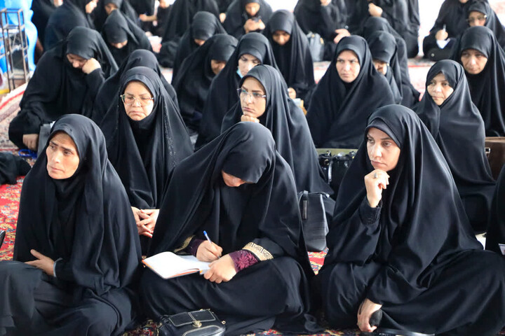 تصاویر| دومین نشست با ائمه جماعات و کارگزاران مساجد مناطق شهرستان بیرجند
