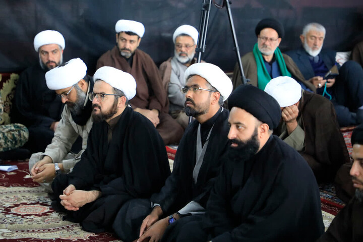 تصاویر| دومین نشست با ائمه جماعات و کارگزاران مساجد مناطق شهرستان بیرجند