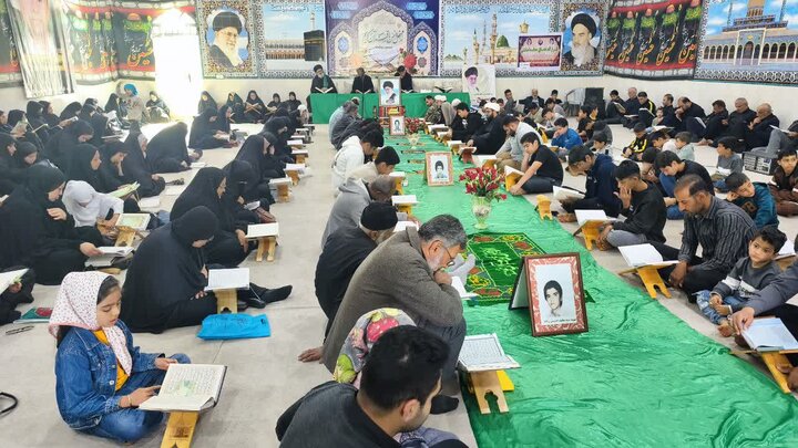 تصاویر/ چهاردهمین روز جزءخوانی قرآن در شهر امام حسن(ع)