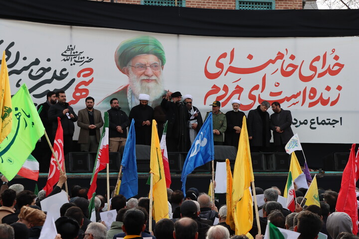 تصاویر/ تجمع باشکوه مردم اردبیل در خون خواهی امام شهید و دفاع از ایران