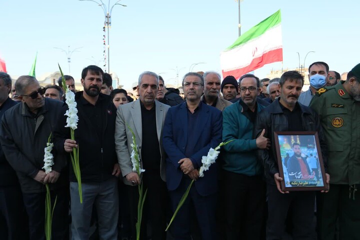 تصاویر / مراسم تشییع شهدای حملۀ جنایتکارانه آمریکا و رژیم صهیونیستی در همدان