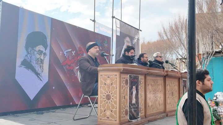 تصاویر/جزء خوانی قرآن کریم در تجمع عاشورایی مردم اراک و در سوگ رهبر شهید
