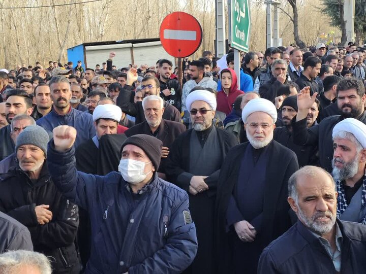 تصاویر/ تشییع پیکر شهدای حمله تروریستی آمریکا- ـ صهیونیستی در بخش دلبران شهرستان قروه