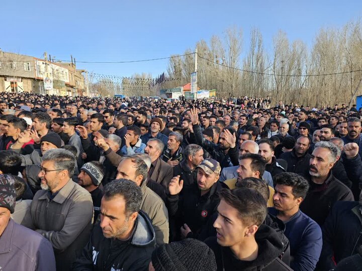 تصاویر/ تشییع پیکر شهدای حمله تروریستی آمریکا- ـ صهیونیستی در بخش دلبران شهرستان قروه