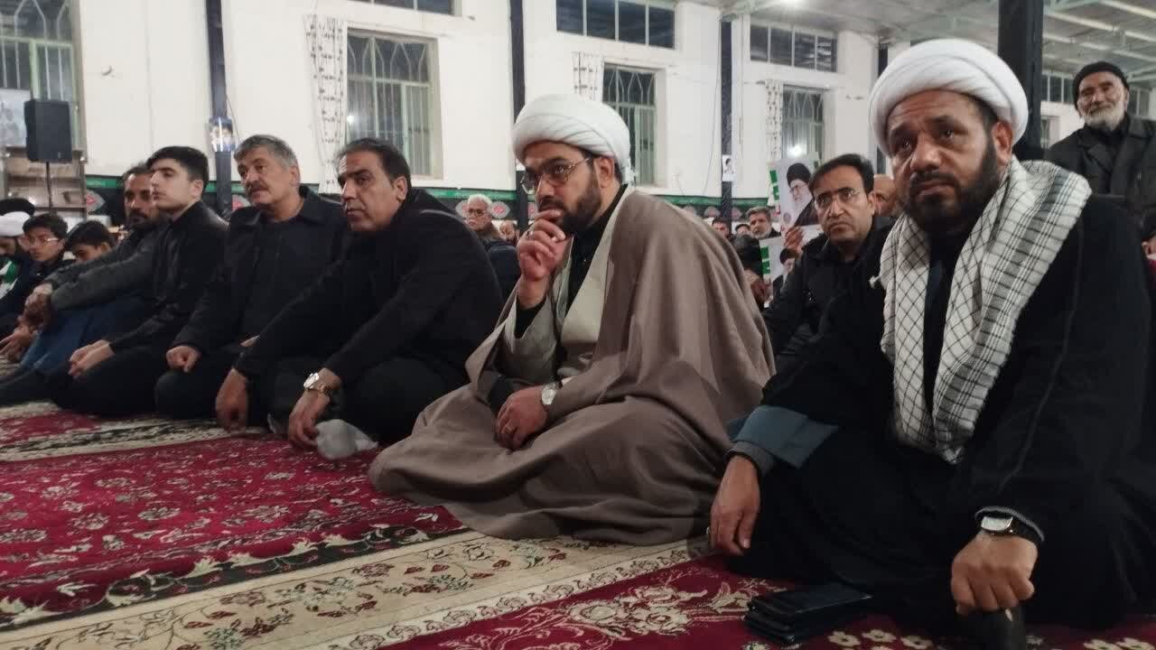 تصاویر/ تجمع مردم‌ شهر کوهبنان در عزای قائد امت
