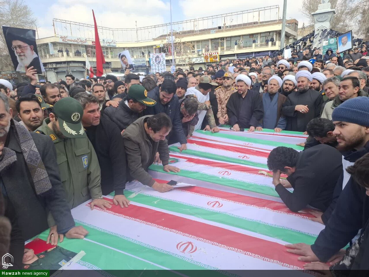۱۰۴۵ نفر در حملات تروریستی دشمن متجاوز به شهادت رسیدند