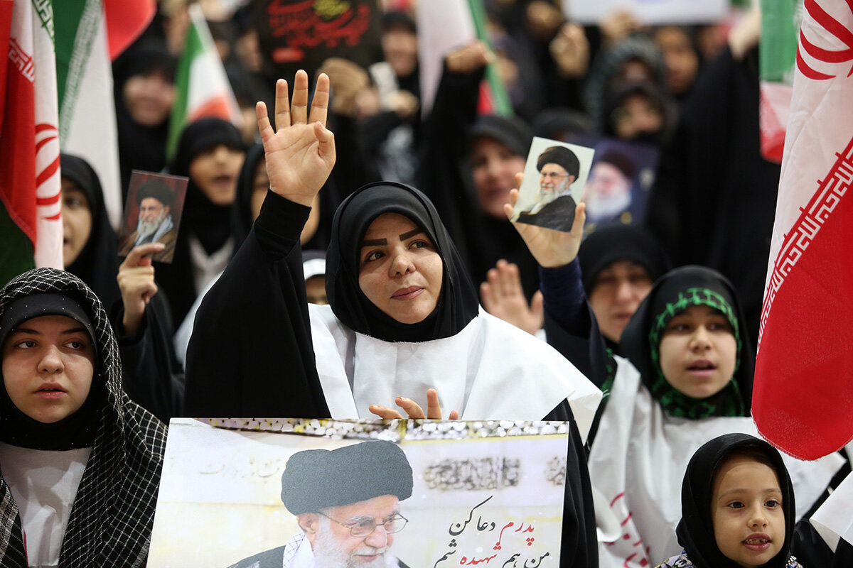 تجدید پیمان دختران قمی با آرمان‌های رهبر شهیدشان در اجتماع «دختران سید علی» +تصاویر