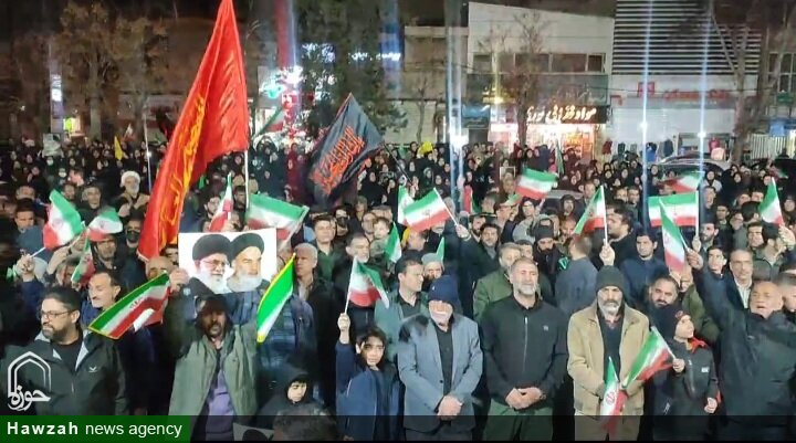 فیلم | اجتماع بزرگ خرم آبادی ها در حمایت از نیروهای مسلح و عزاداری برای رهبر شهید