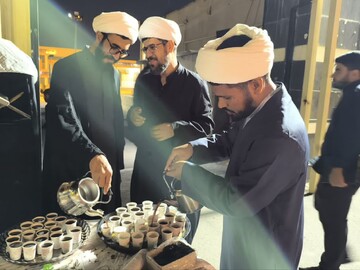تصاویر/ برگزاری ایستگاه صلواتی توسط مدرسه علمیه امام صادق جیرفت