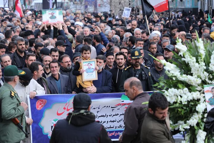 تصاویر/ تشییع پیکر مطهر سردار سرتیپ دوم پاسدار شهید علی زینالی توسط مردم انقلابی و شهیدپرور شهرستان خوی