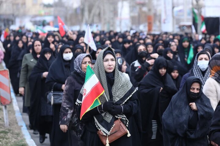 تصاویر/ تشییع پیکر مطهر سردار سرتیپ دوم پاسدار شهید علی زینالی توسط مردم انقلابی و شهیدپرور شهرستان خوی