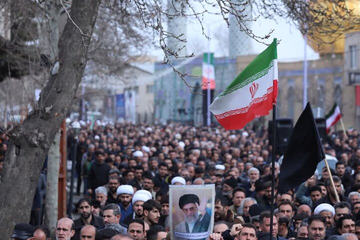 تصاویر/ تشییع پیکر مطهر سردار سرتیپ دوم پاسدار شهید علی زینالی توسط مردم انقلابی و شهیدپرور شهرستان خوی