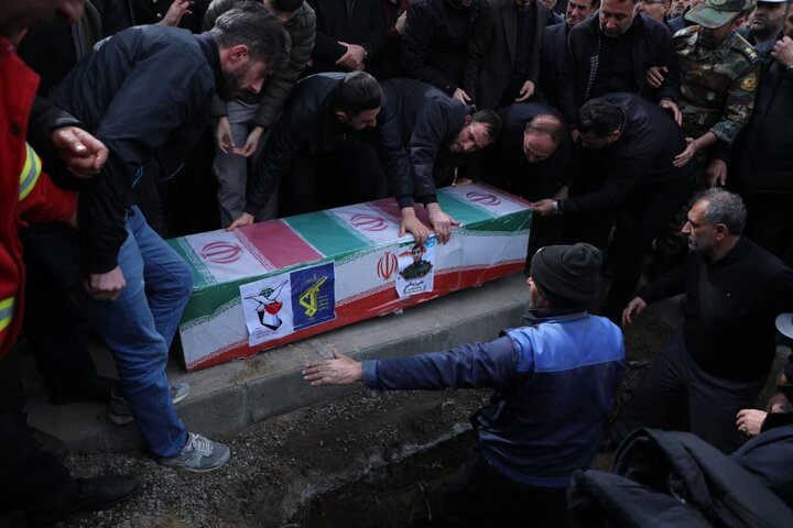تصاویر/ تشییع پیکر مطهر سردار سرتیپ دوم پاسدار شهید علی زینالی توسط مردم انقلابی و شهیدپرور شهرستان خوی