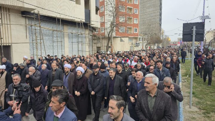 تصاویر/ تشییع پیکر مطهر سردار سرتیپ دوم پاسدار شهید علی زینالی توسط مردم انقلابی و شهیدپرور شهرستان خوی