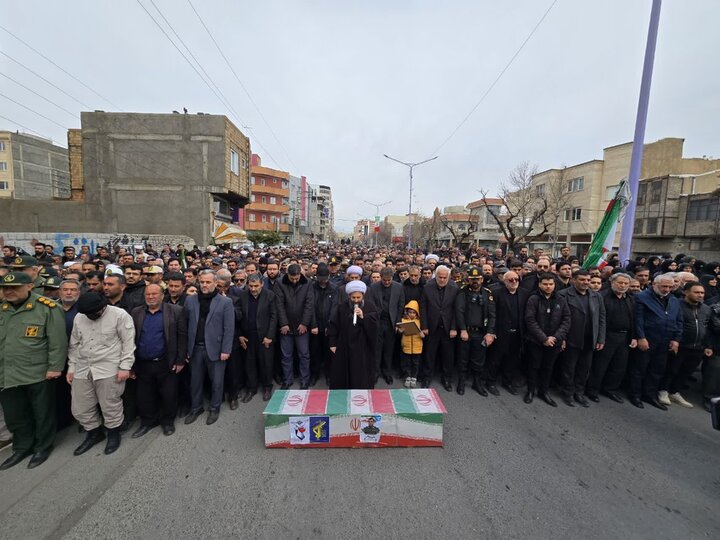 تصاویر/ تشییع پیکر مطهر سردار سرتیپ دوم پاسدار شهید علی زینالی توسط مردم انقلابی و شهیدپرور شهرستان خوی