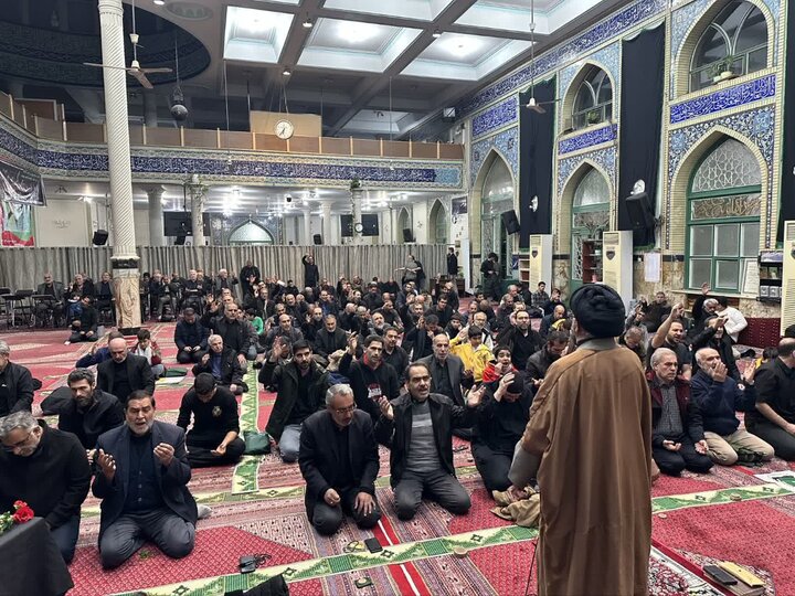 تصاویر/ اجتماع قرآنی به یاد شهید آیت الله العظمی خامنه ای در مسجد ولیعصر(عج)