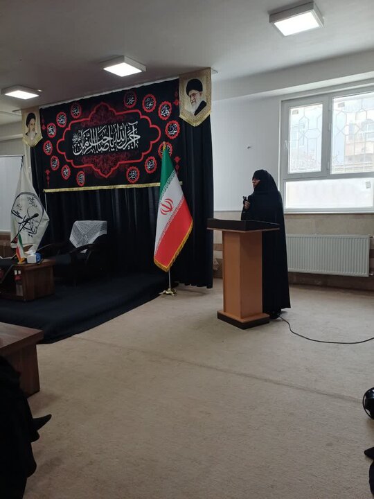 تصاویر/ برگزاری مراسم عزاداری شهادت رهبر انقلاب در مدرسه علمیه زینب کبری (س) ارومیه