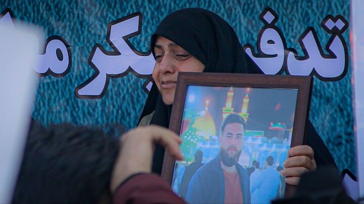 تصاویر/ تشییع پیکر دو شهید والامقام در حمله جنایتکارانه آمریکایی و صهیونی