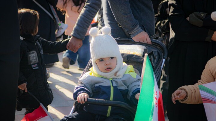 تصاویر/ تشییع پیکر دو شهید والامقام در حمله جنایتکارانه آمریکایی و صهیونی