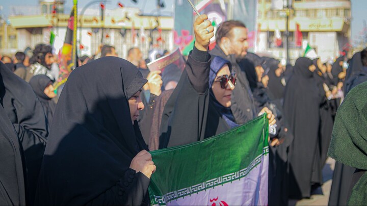 تصاویر/ تشییع پیکر دو شهید والامقام در حمله جنایتکارانه آمریکایی و صهیونی