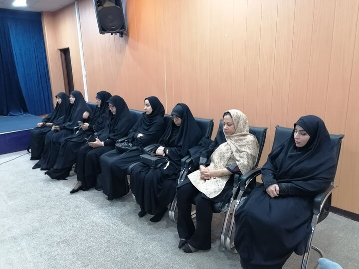 تصاویر/ محفل شعر امین در بوشهر
