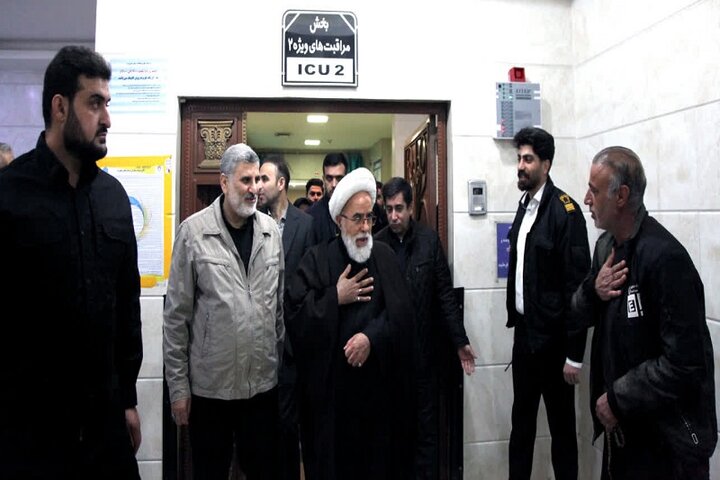 تصاویر/ عیادت امام جمعه کرمانشاه از مجروحان حمله آمریکایی، صهیونیستی