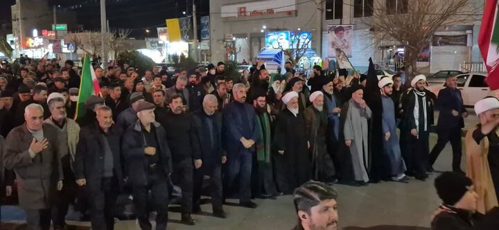 تصاویر / حضور حماسی مر دم آبیک در رثای رهبری شهید
