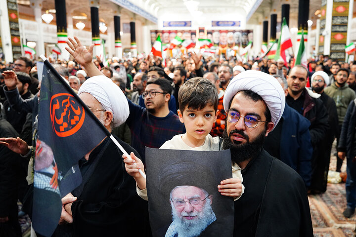 وداع با پیکر ۱۱ شهید حملات آمریکایی صهیونی در حرم حضرت معصومه (س)