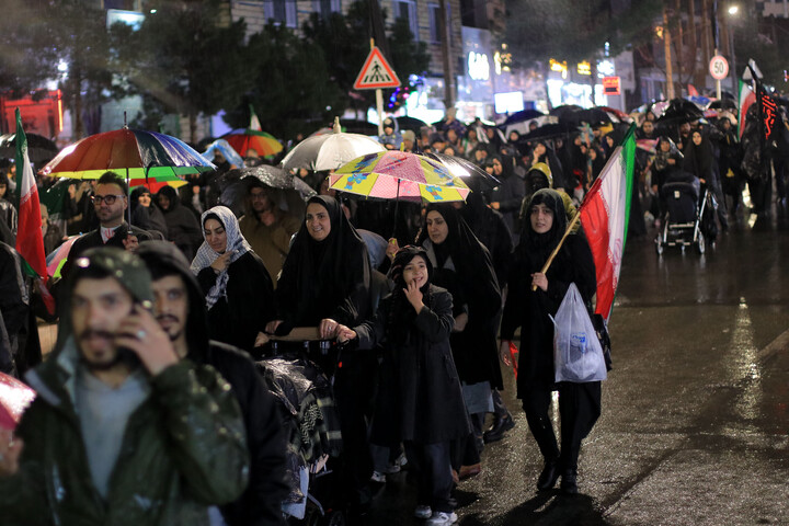 تصاویر| باران عشق در سوگ رهبر شهید انقلاب در بیرجند