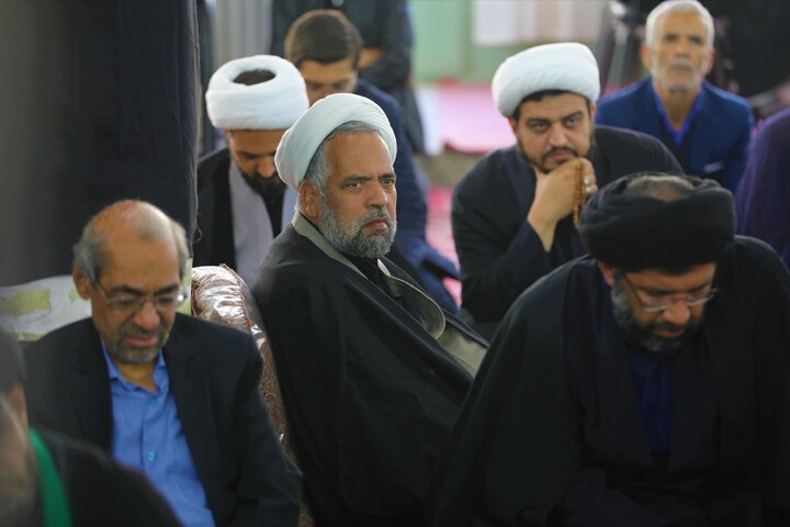 تصاویر/ اجتماع برزگ طلاب و روحانیون یزد برگزار شد