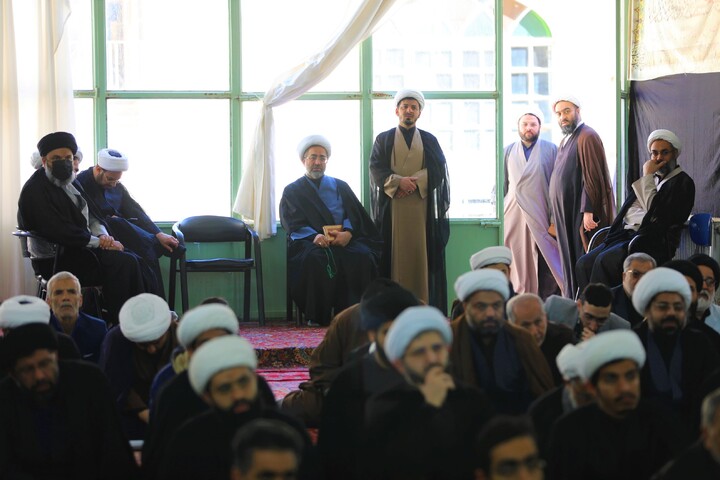 تصاویر/ اجتماع برزگ طلاب و روحانیون یزد برگزار شد