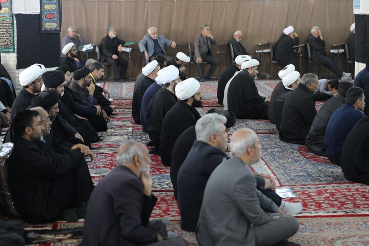 تصاویر/ اجتماع برزگ طلاب و روحانیون یزد برگزار شد