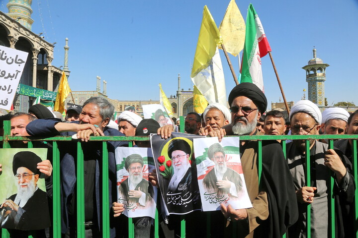 تصاویر/ مراسم تشییع شهدای حمله آمریکای جنایتکار و رژیم منحوس صهیونیستی به ساختمان دبیرخانه مجلس خبرگان رهبری