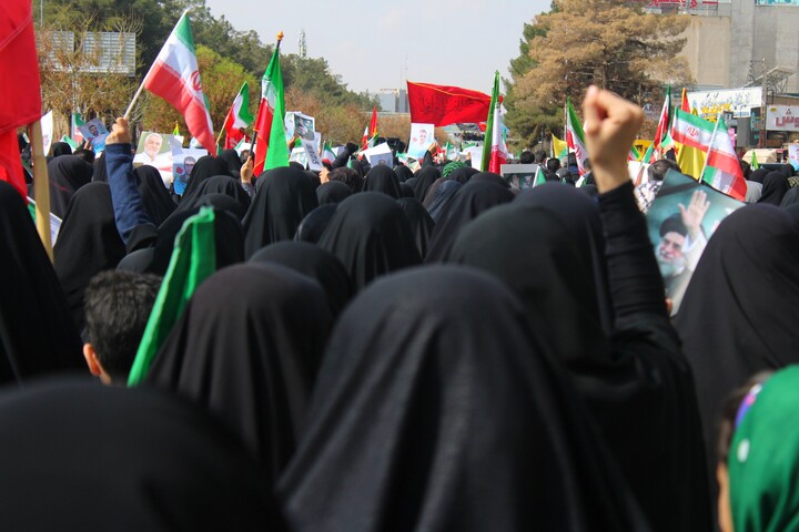 تصاویر/ مراسم تشییع پیکر مطهر شهدای هوانیروز در کرمان