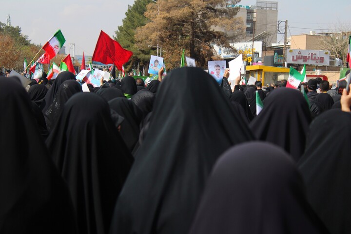 تصاویر/ مراسم تشییع پیکر مطهر شهدای هوانیروز در کرمان