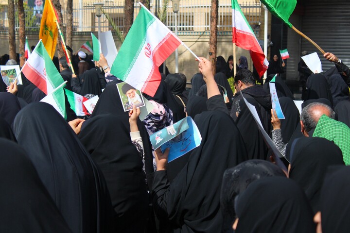 تصاویر/ مراسم تشییع پیکر مطهر شهدای هوانیروز در کرمان