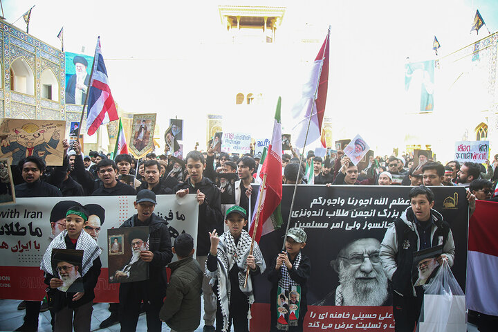 تجدید پیمان اندونزیایی‌ها و تایلندی‌های مقیم ایران با آرمان‌های رهبر شهید انقلاب