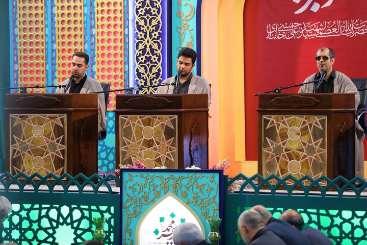 تصاویر/ آیین ترتیل خوانی قرآن کریم در امامزاده سید جعفر(ع) محمد استان یزد