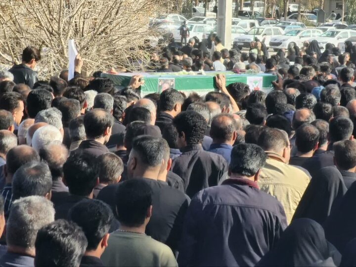 تصاویر/ شکوه تشییع شهید عبدالرحمن چاکرالحسینی در شهر ابرکوه