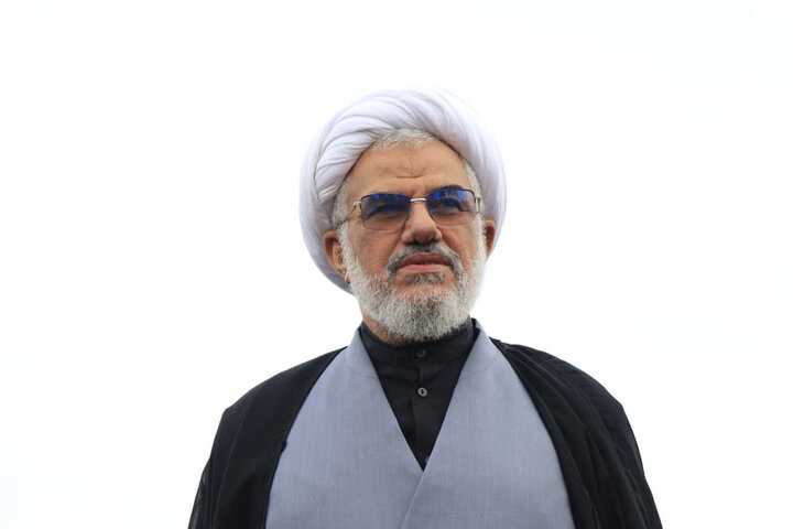 تصاویر/ اجتماع مردم در خون خواهی امام خامنه ایی در ساحل بندرعباس