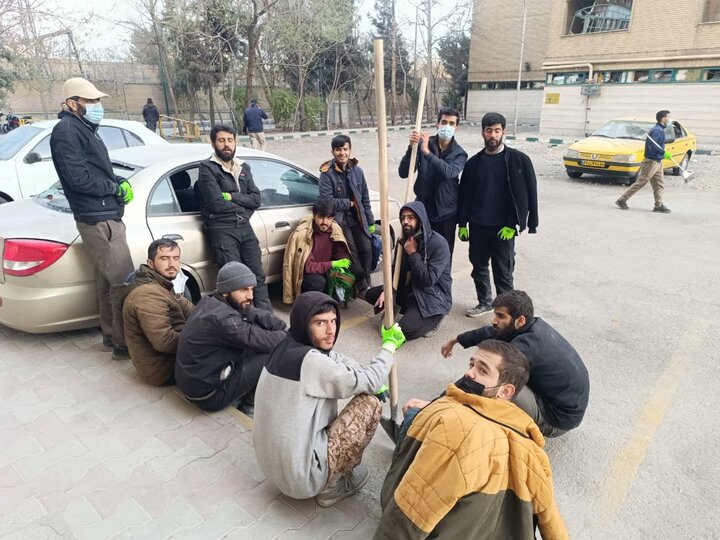 تصاویر| حضور میدانی طلاب جهادی یاسوج در قلب تهران پس از تجاوز صهیونی–آمریکایی