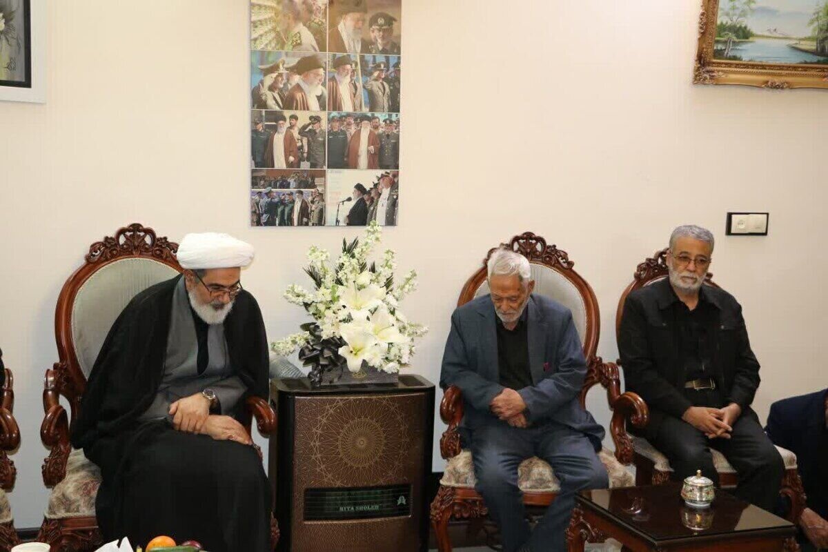 سپهبد موسوی، مالک اشترِ رهبر زمان خود شد