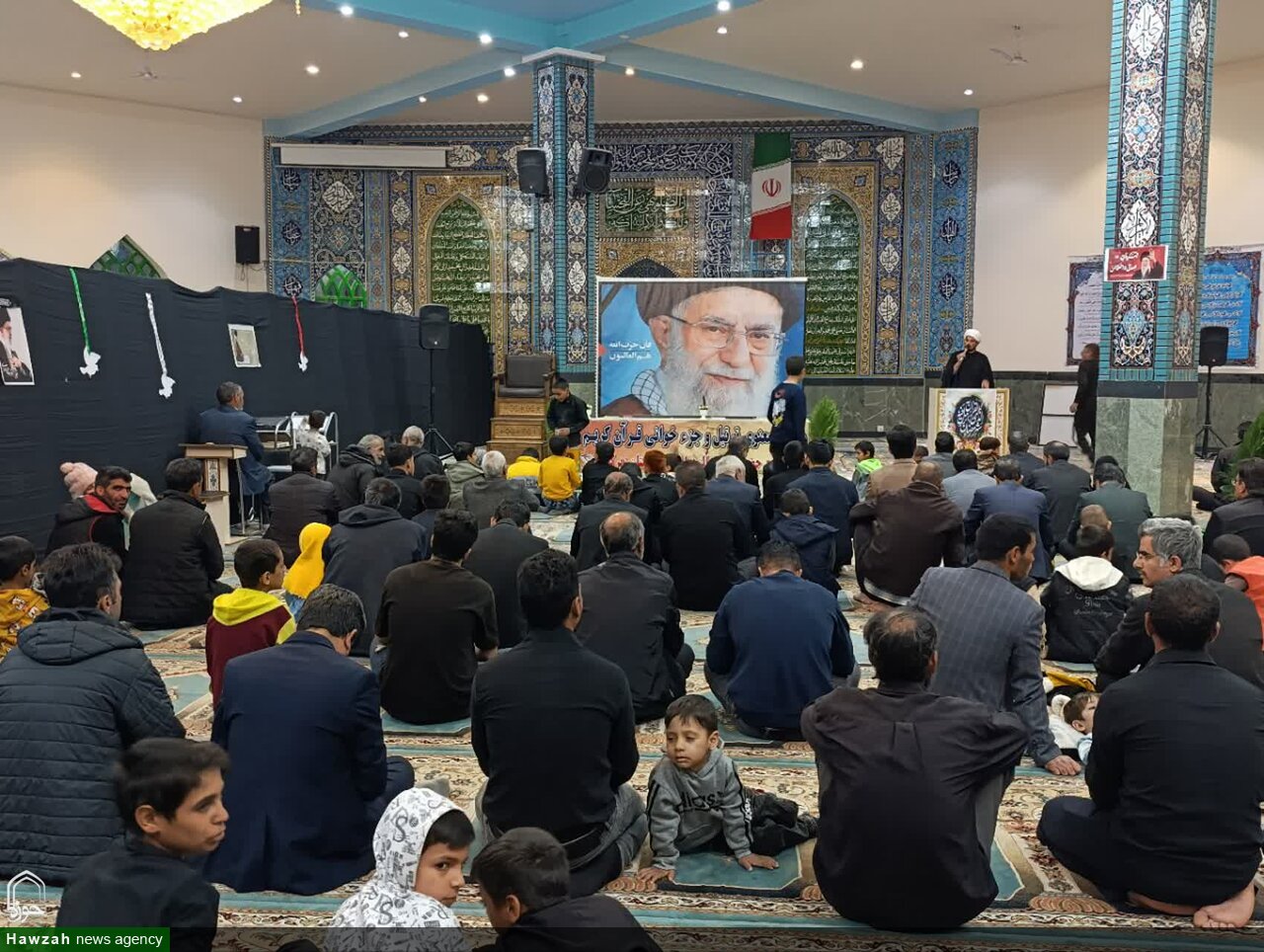 تصاویر/ تبلیغ جهادی طلبه‌های مدرسه علمیه جعفریه قاین در شهرستان حاجی آباد