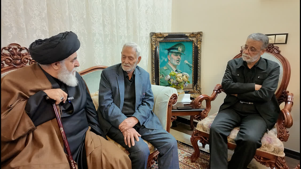 دیدار تولیت مسجد جمکران با خانواده شهید سپهبد موسوی + عکس